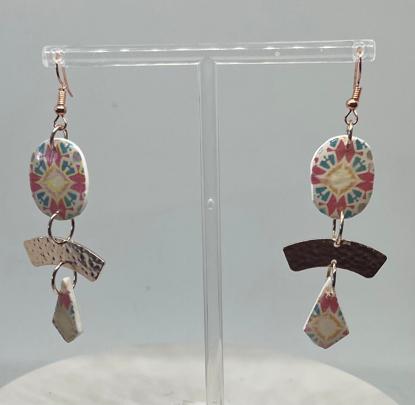 Geometric print dangle earrings