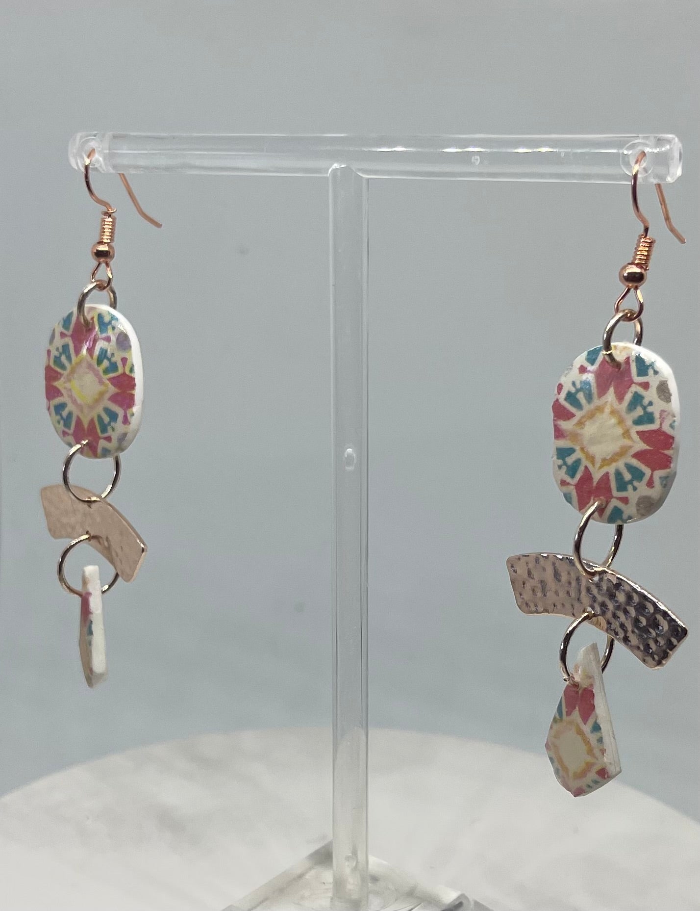 Geometric print dangle earrings